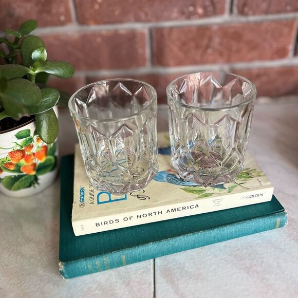 Vintage Crown Royal Whiskey Rocks Glass Starburst Crystal Tumbler Glasses Set 2 - Picture 3 of 6